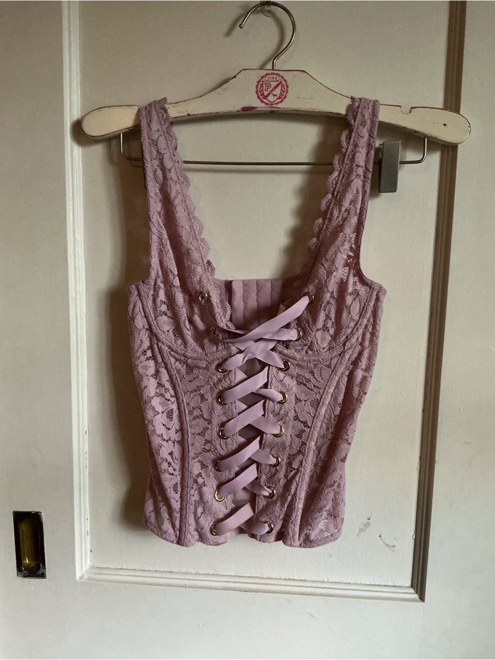 NWT Victoria's Secret Pink Lace Push-Up Bra with Gold Eyelets
